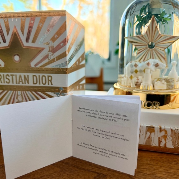 2025 Dior Circus of Dreams Snowglobe NEW IN BOX; SEALED; GIFTABLE - Picture 12 of 12